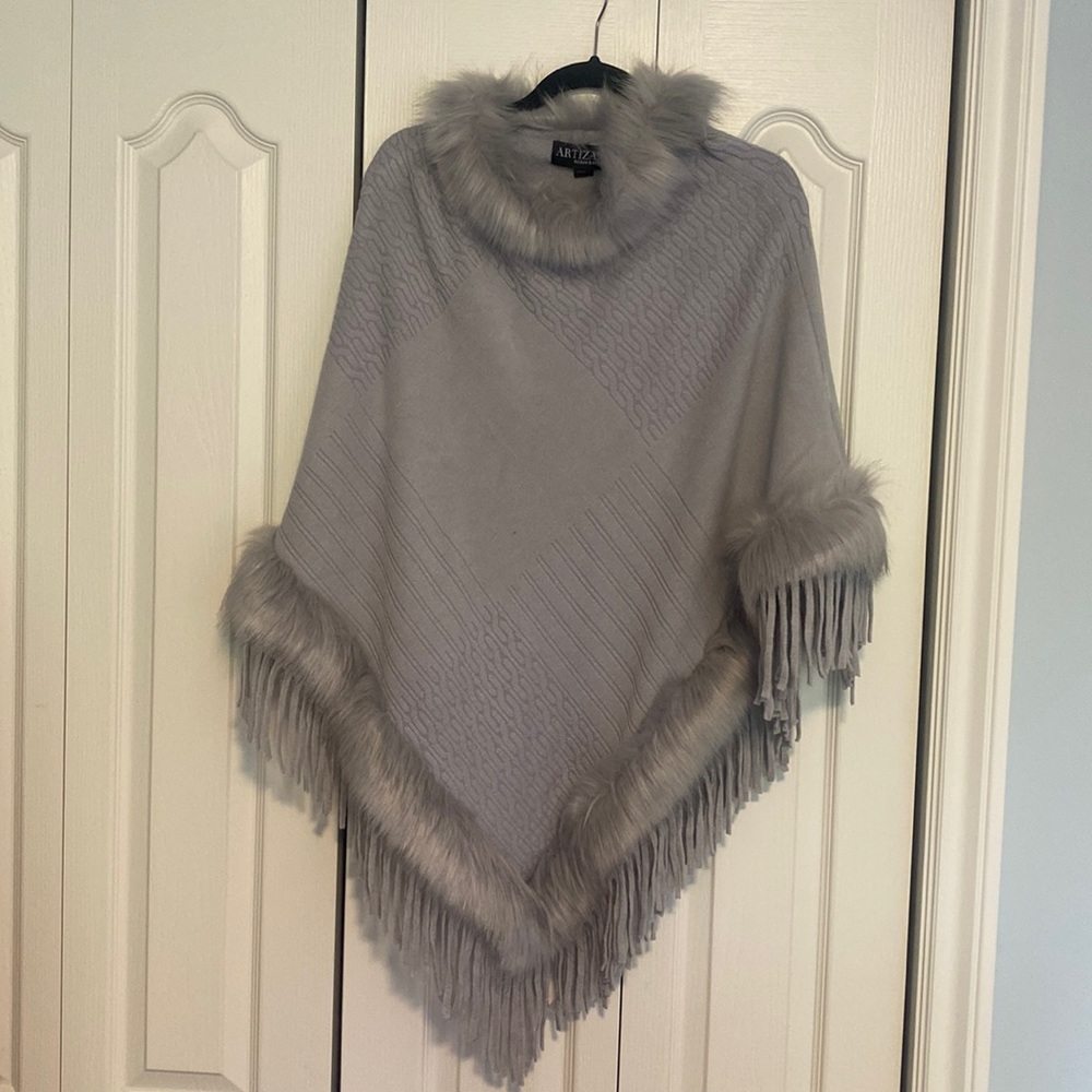 Artizan Faux Fur Poncho